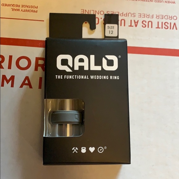 Qalo mens size 12 grey - Picture 1 of 2